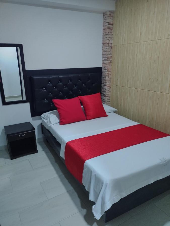 Hotel Plaza Centro Florencia  Exterior photo