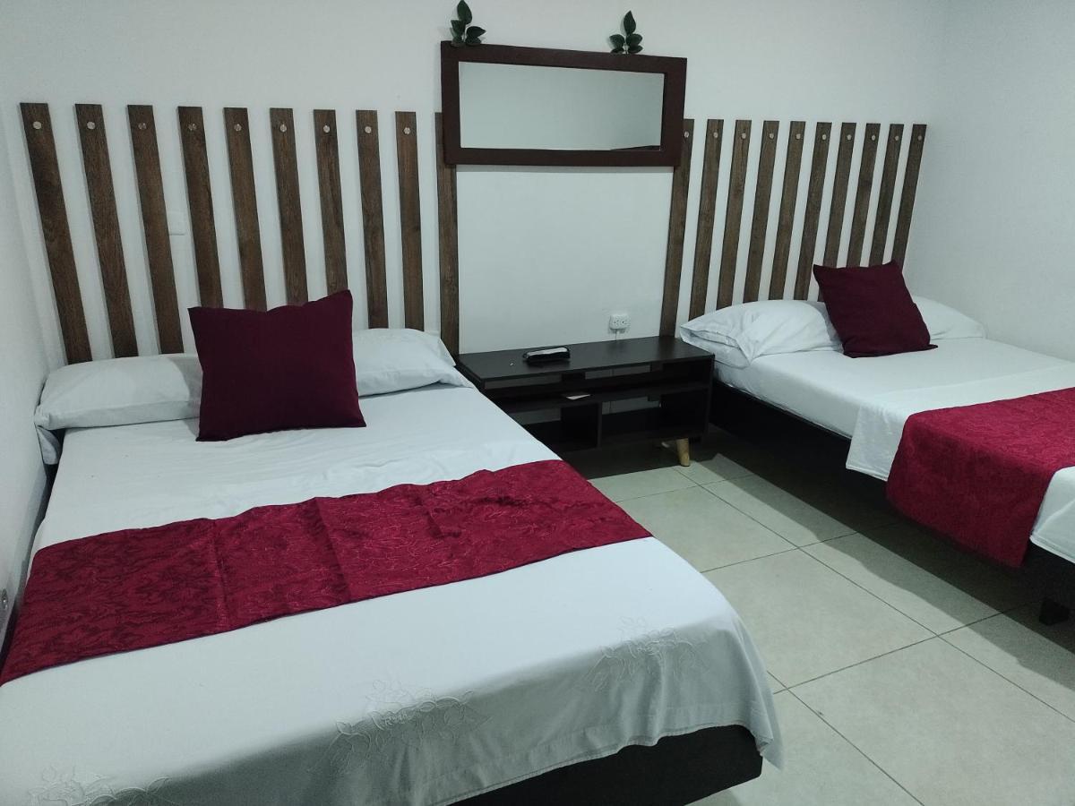 Hotel Plaza Centro Florencia  Exterior photo